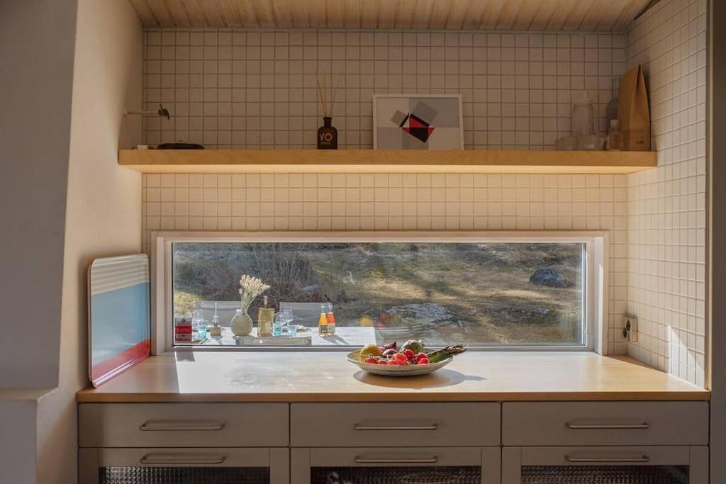 Spectacular Plot, Stockholm Archipelago